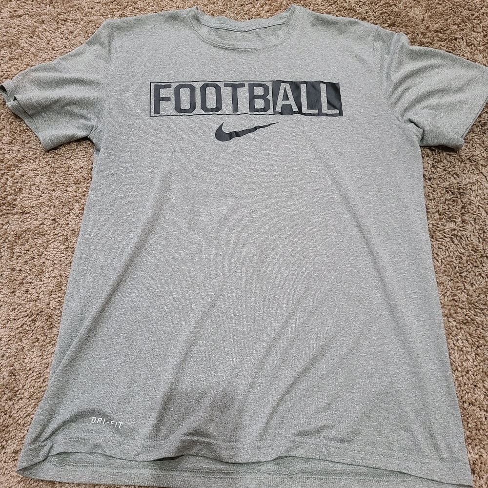 Nike Men M Football Tee